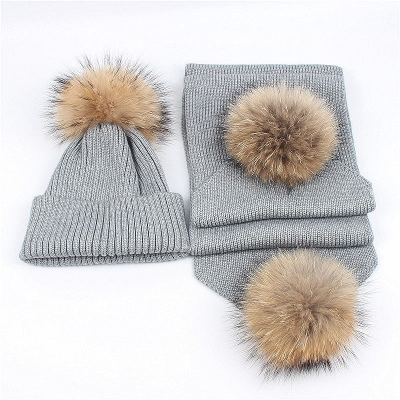 Outdoor warm raccoon fur ball wool hat scarf set