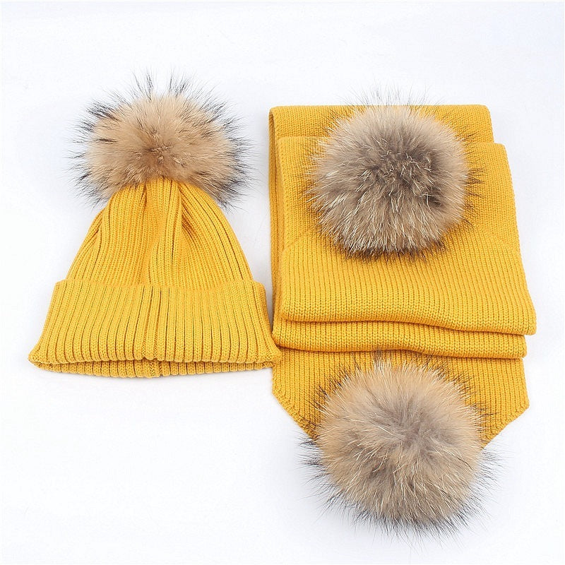 Outdoor warm raccoon fur ball wool hat scarf set
