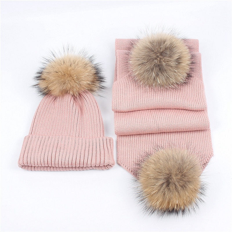 Outdoor warm raccoon fur ball wool hat scarf set